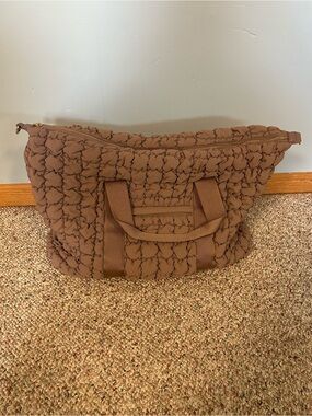 Universal Thread Quilted Brown Tote Bag